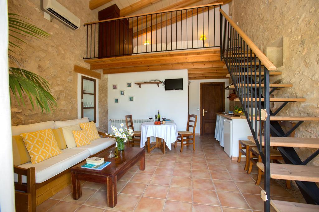 Agroturismo Es Pla De Llodra Villa Manacor  Room photo